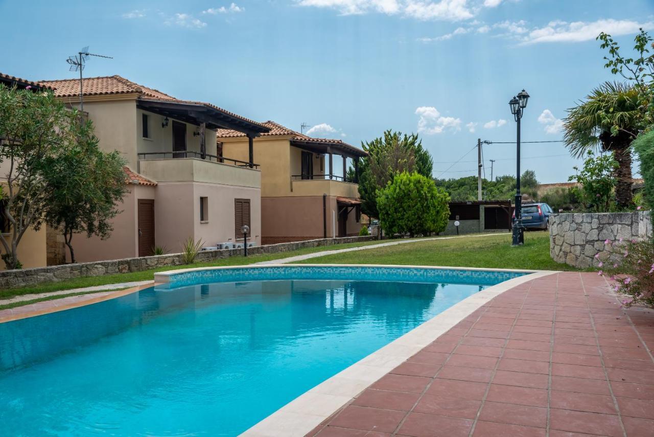 Blue Thea Luxury Villa In Afitos Esterno foto