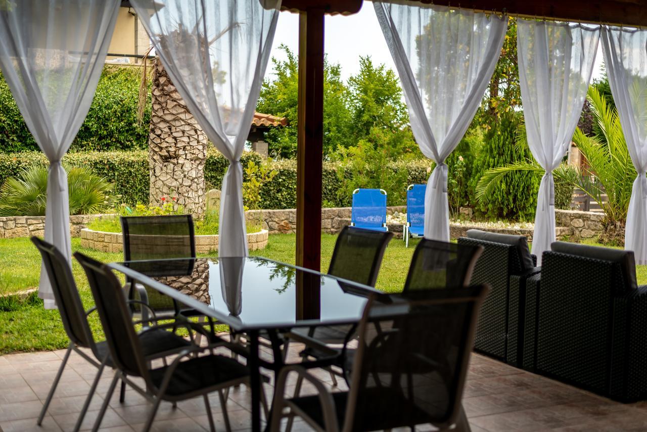 Blue Thea Luxury Villa In Afitos Esterno foto