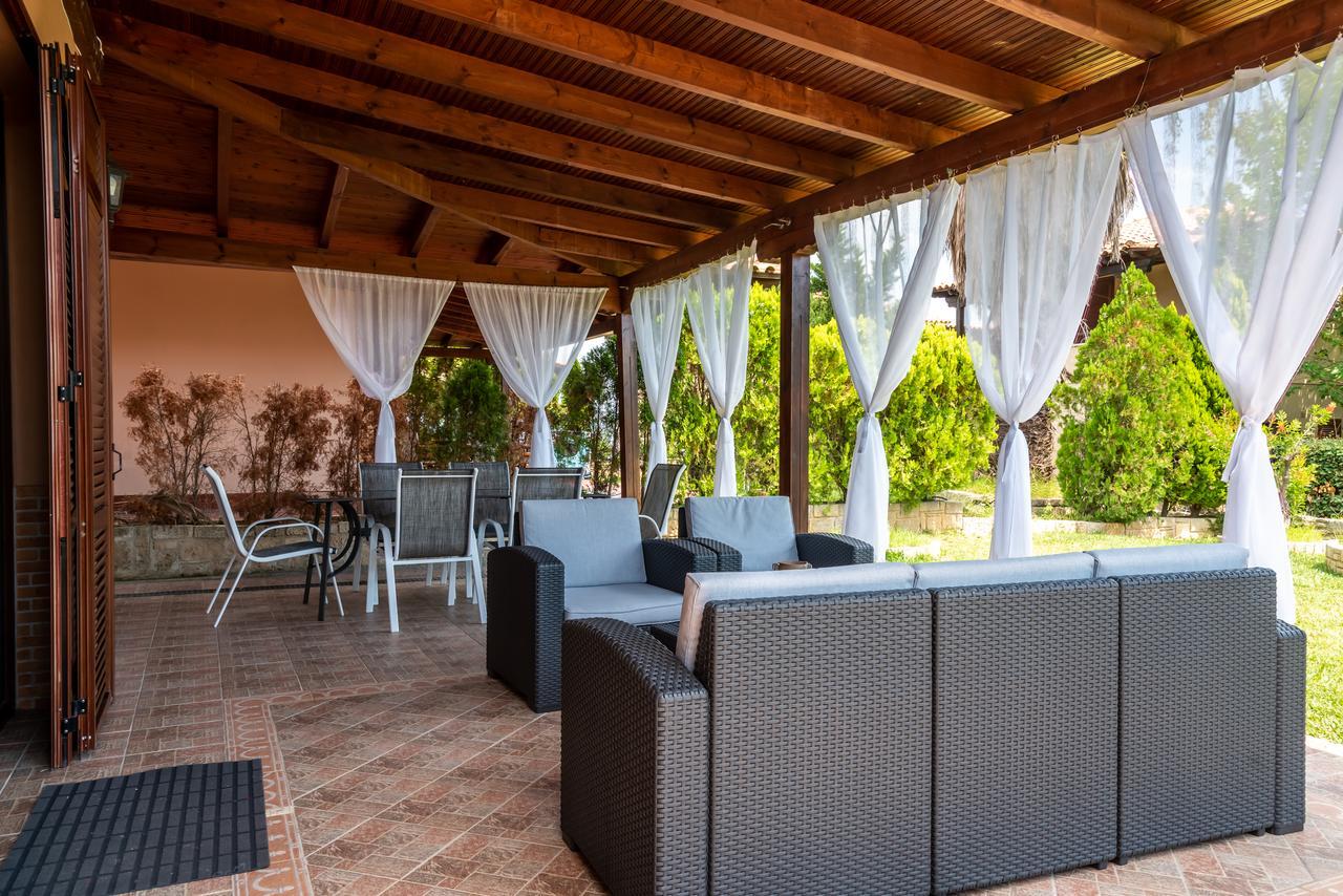 Blue Thea Luxury Villa In Afitos Esterno foto
